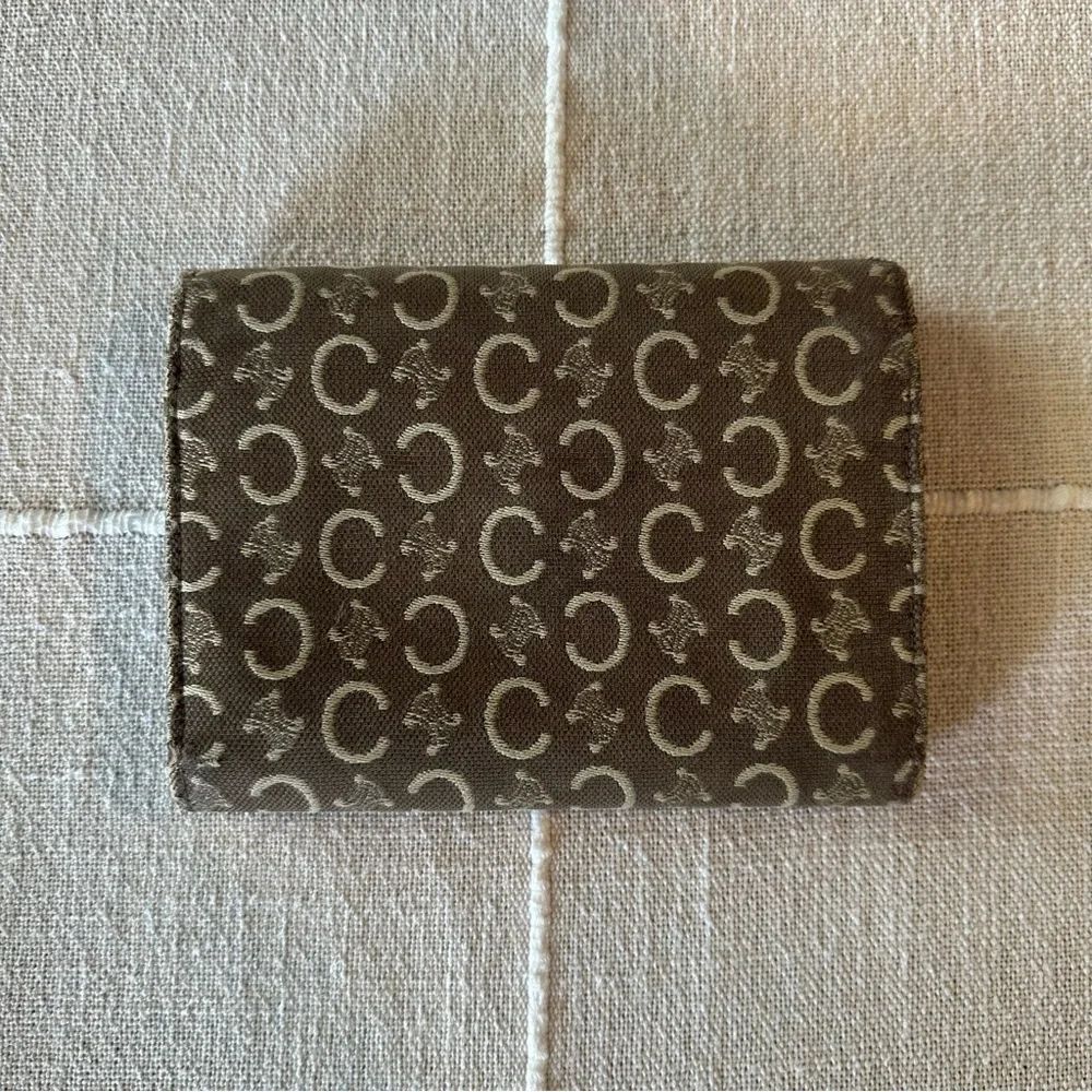 Celine | Green Vintage Classic Print Canvas Trifold Wallet - Picture 2 of 12